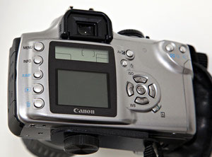 Canon EOS 300D вид сзади